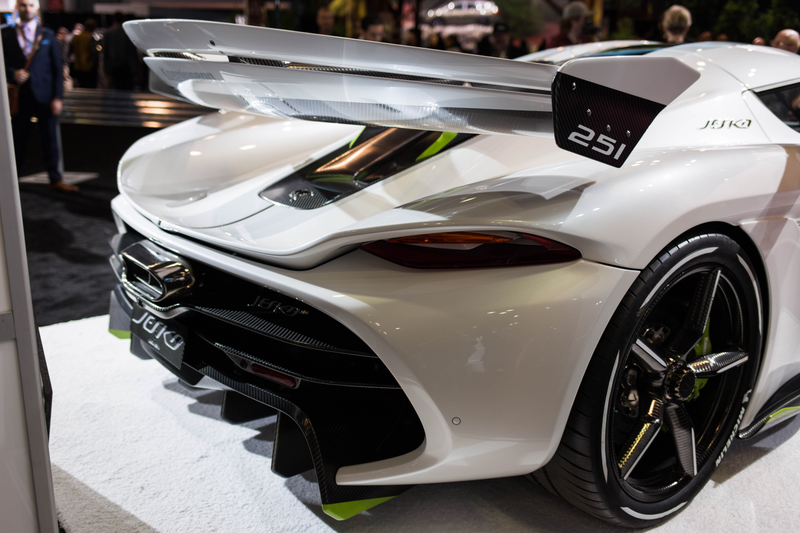 Illustration for article titled The Koenigsegg Jesko's Wing Is Big and Absurd and I'm Obsessed With It